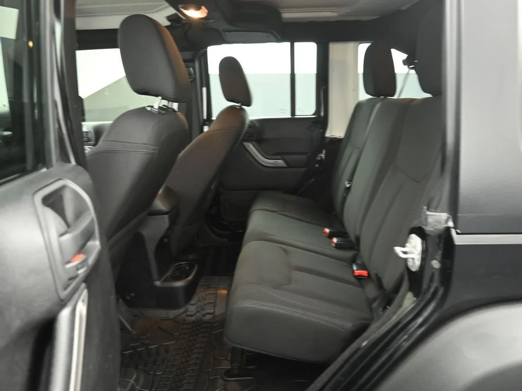 Used 2015 Black Jeep Unlimited Sport image 18