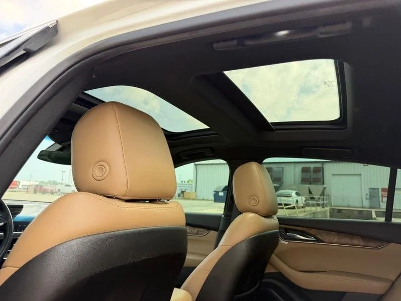 Used 2022 White Cadillac Premium Luxury image 8