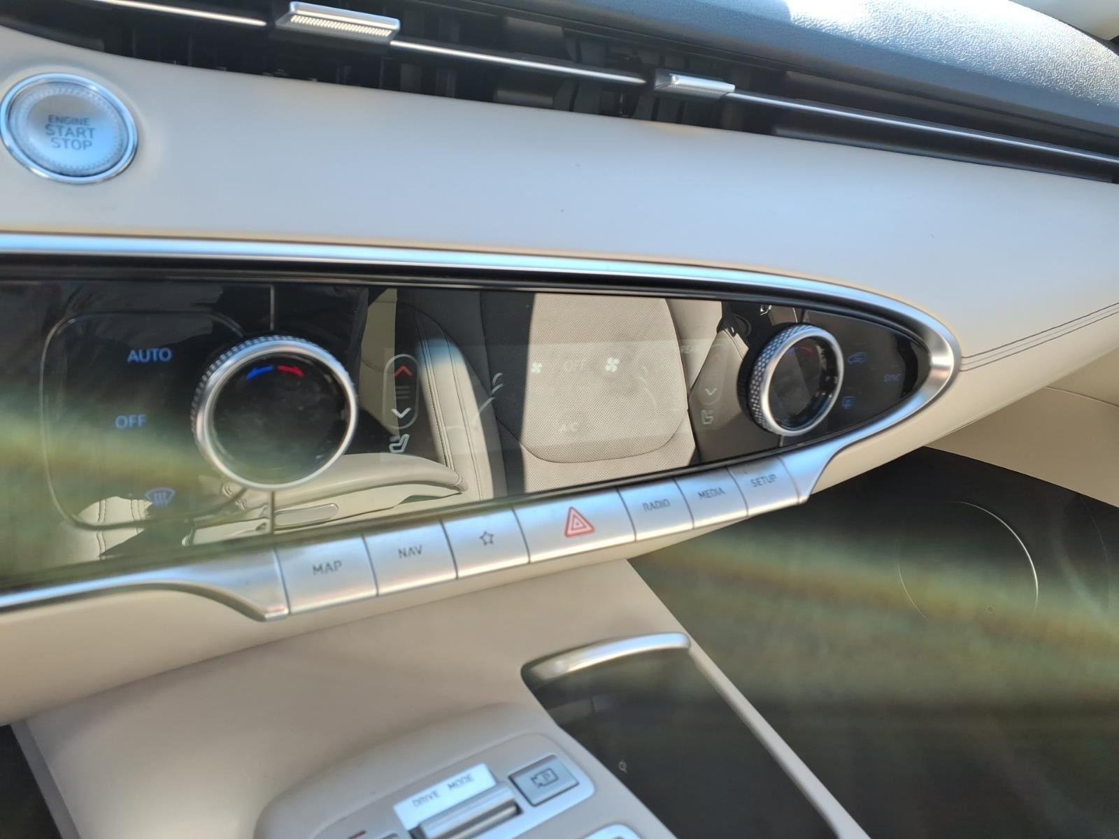 2023 GENESIS GV70 Standard - Photo 28