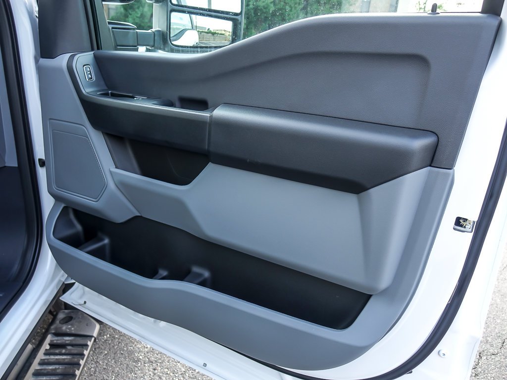 New 2026 Oxford White Ford XL image 30