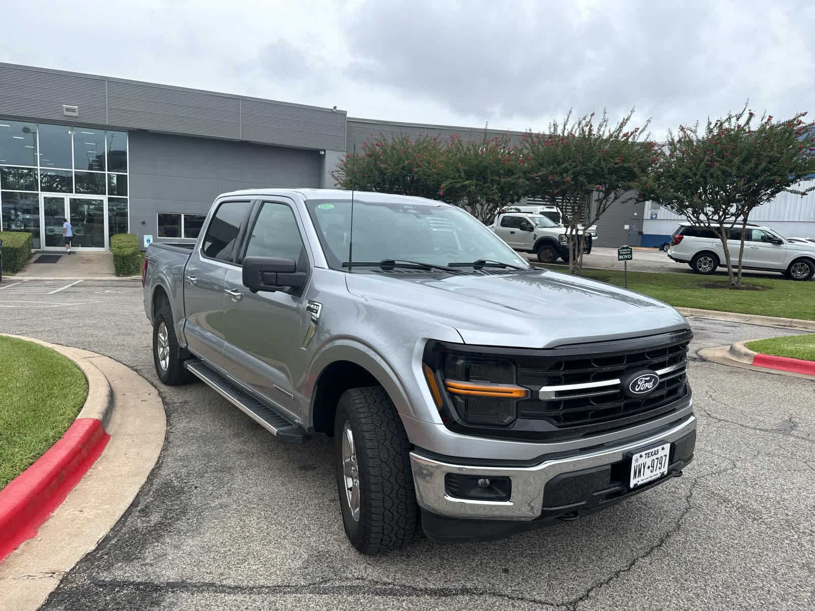 Used 2024 Iconic Silver Ford XLT image 2