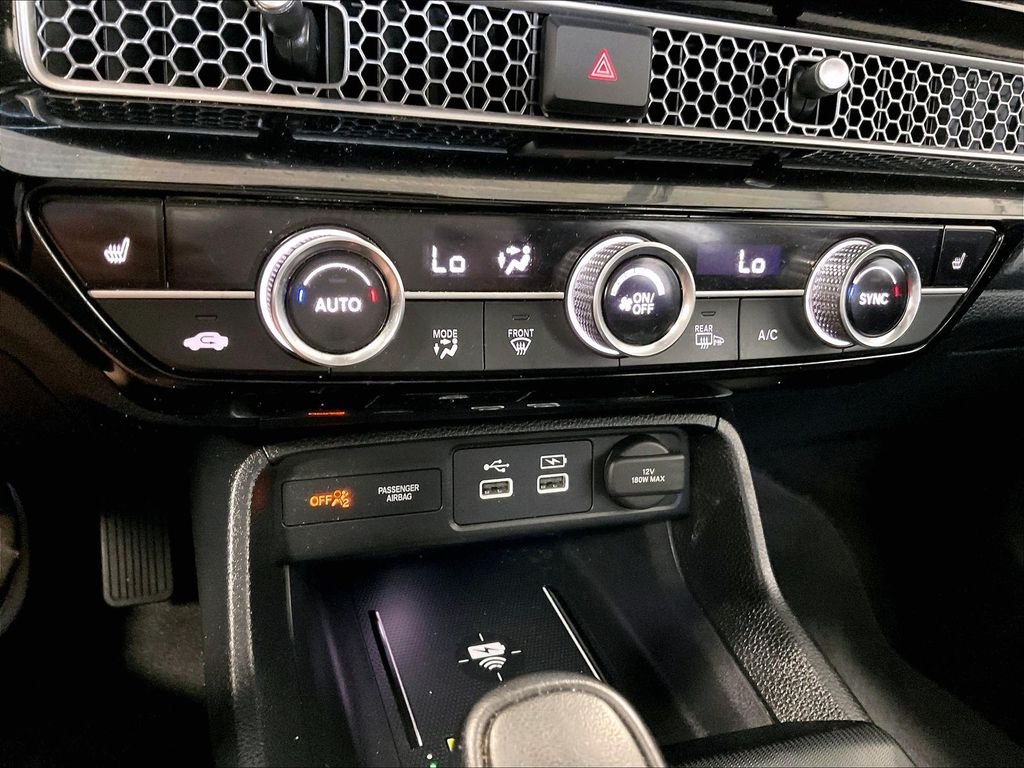 Used 2023 Platinum White Honda Touring image 26