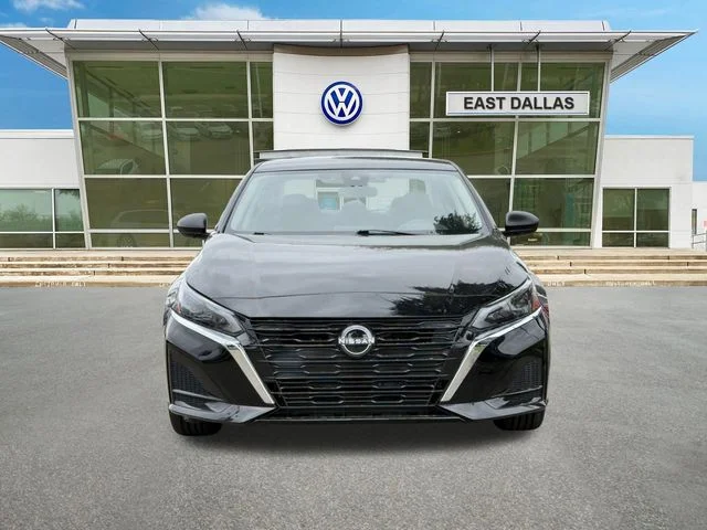 Used 2025 Black Nissan 2.5 SV image 5