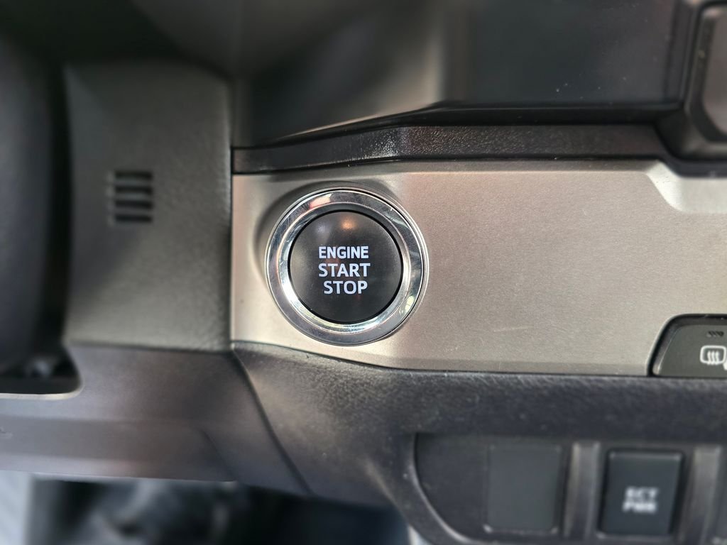 2023 Toyota Tacoma SR5 - Photo 32