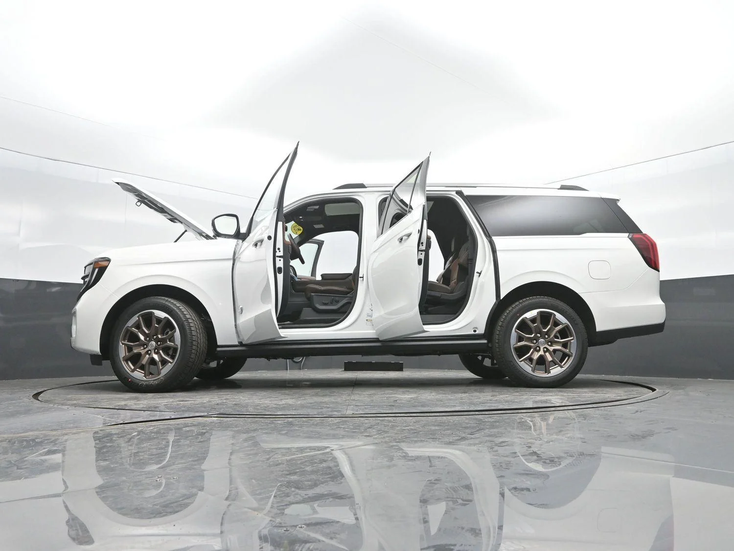New 2026 Star White Metallic Tri-Coat Ford MAX King Ranch® image 54