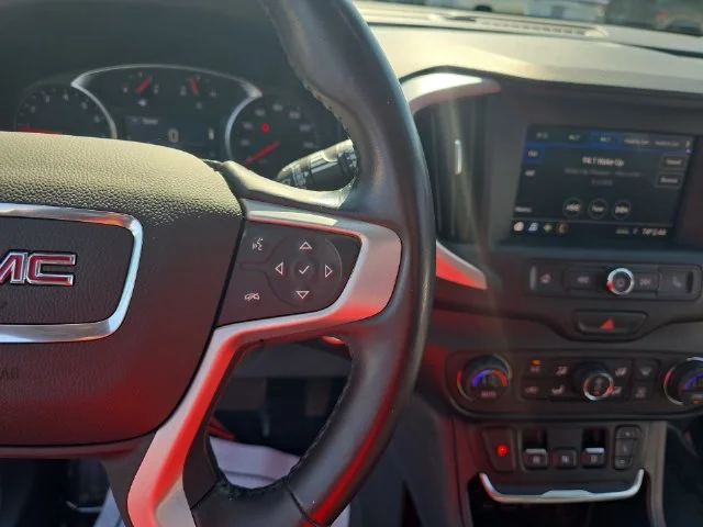 Used 2020 Silver GMC SLE image 19