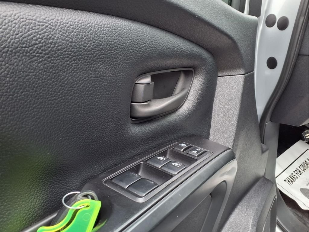 Used 2019 Silver Nissan S Diesel image 19