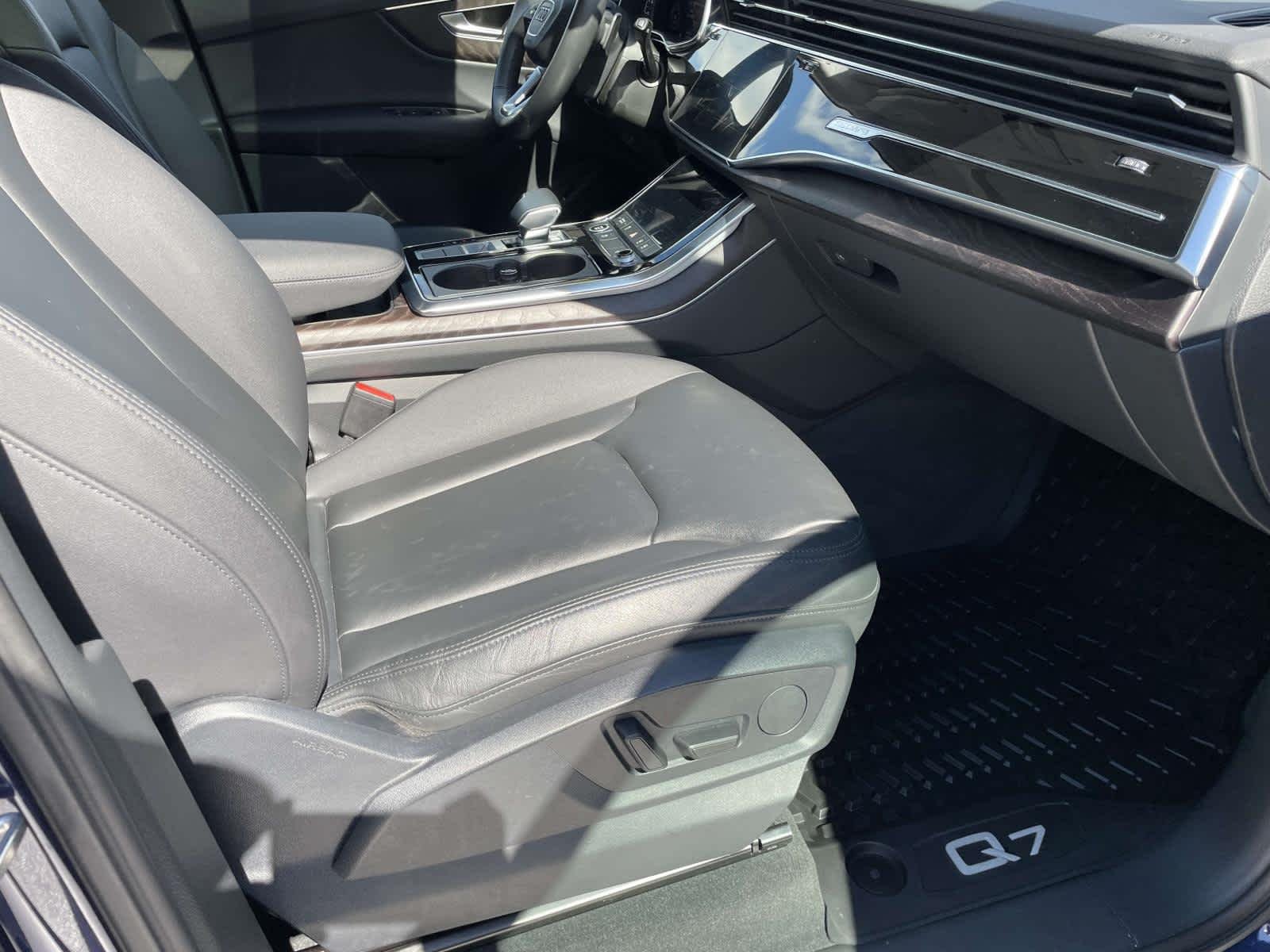 Used 2022 Navarra Blue Metallic Audi Premium Plus image 26