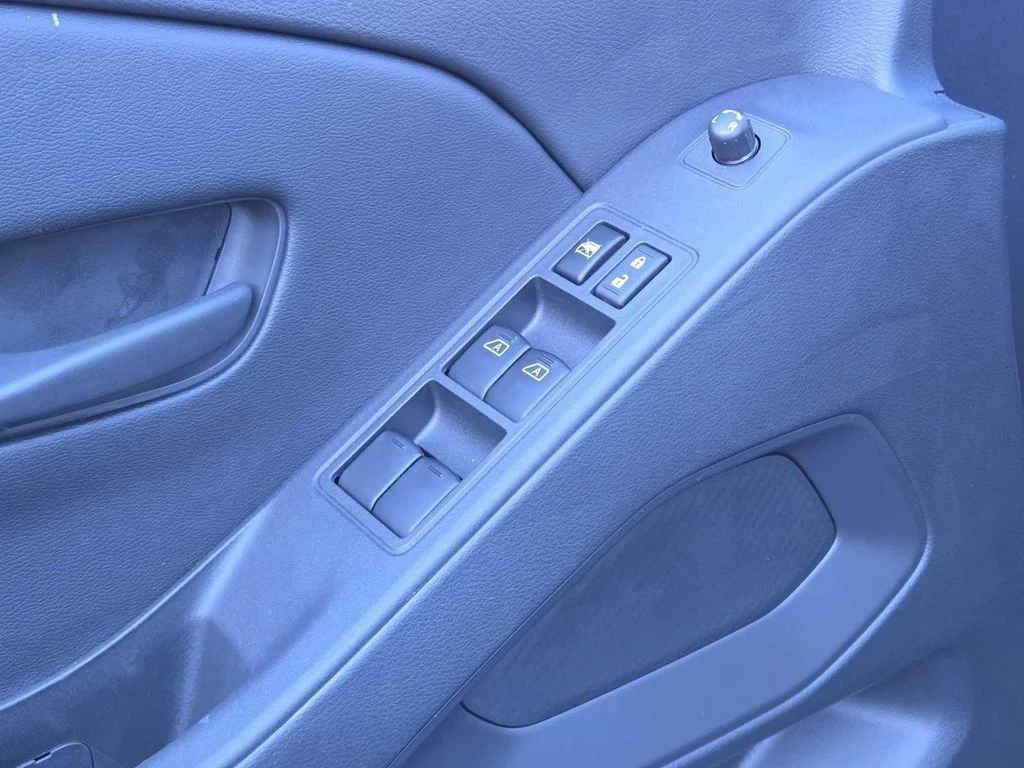 2026 Nissan Frontier SV - Photo 18