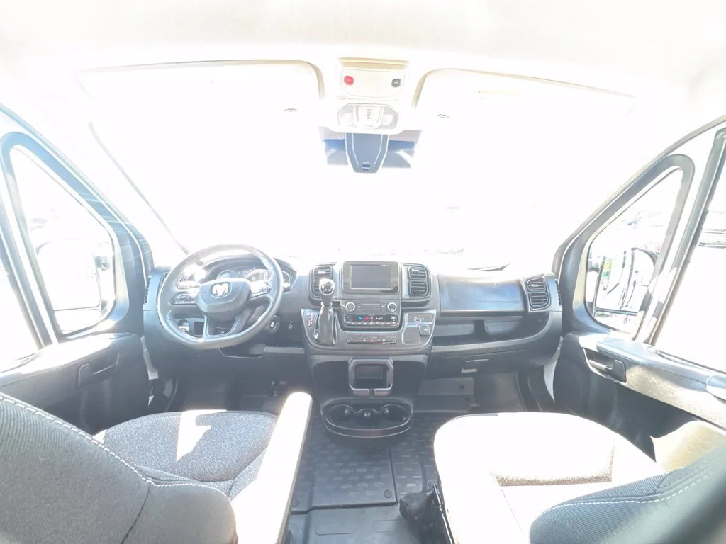 Used 2025 White Ram Base image 11