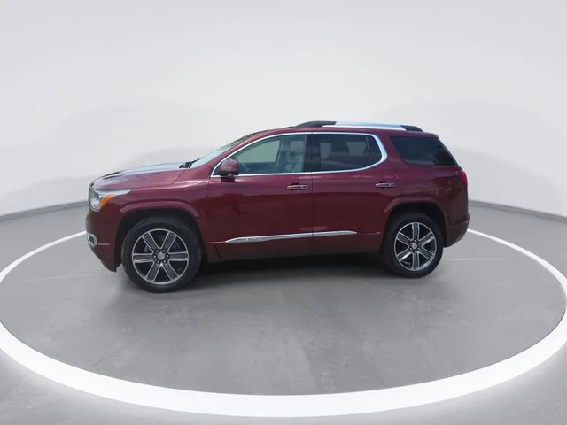Used 2018 Red GMC Denali image 4