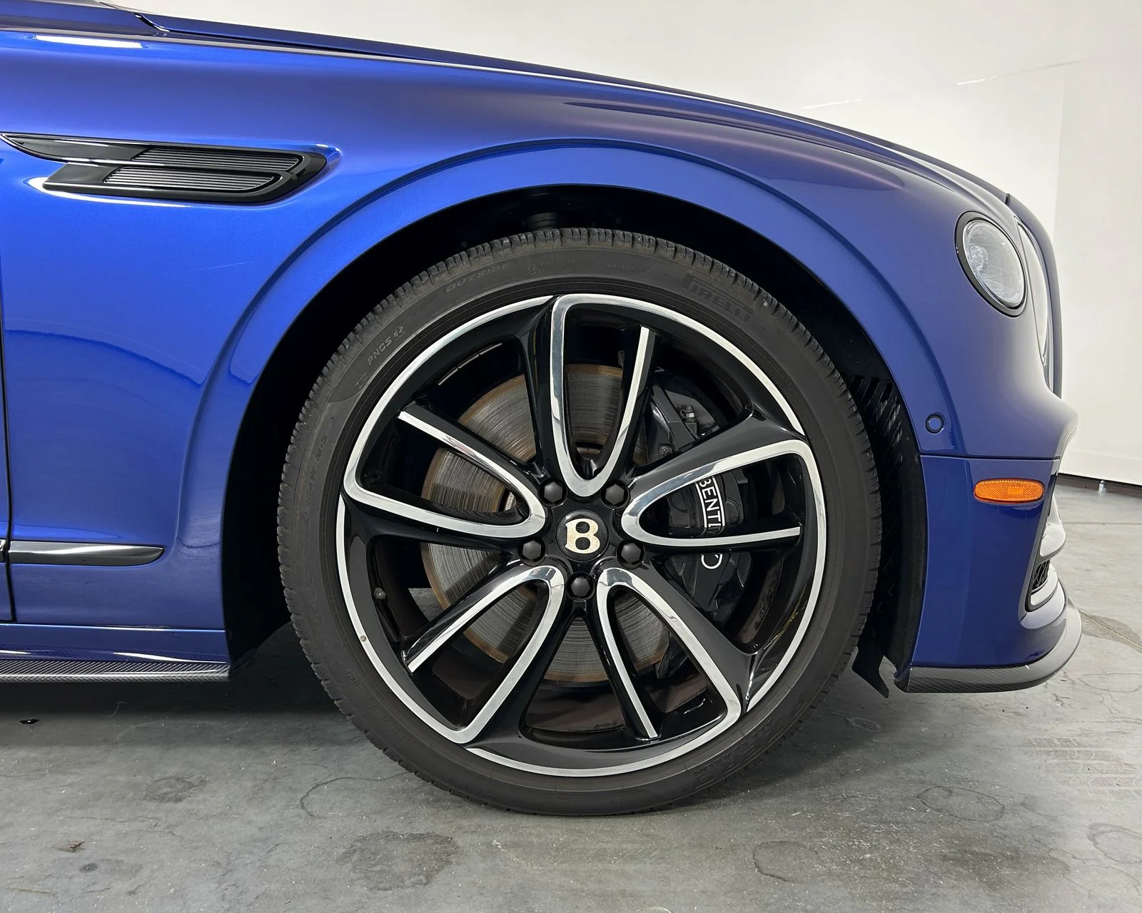 Certified Used 2024 Blue Bentley V8 image 6