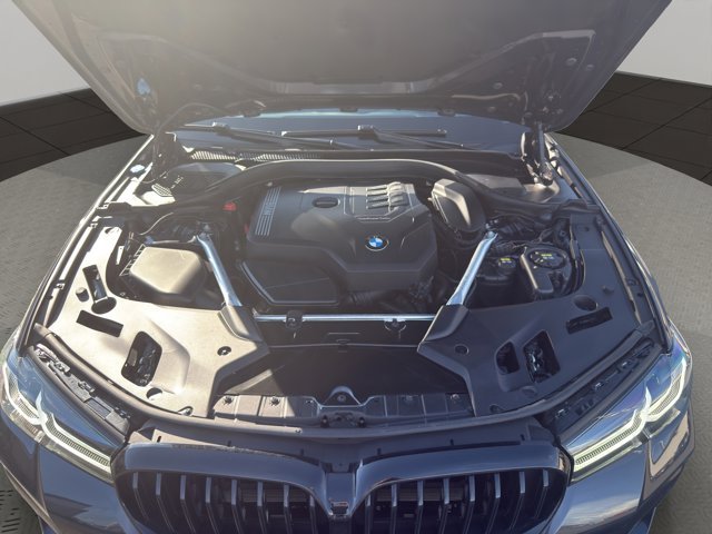 Used 2023 Dark Graphite Metallic BMW 530i xDrive image 23