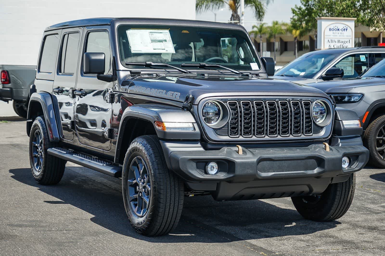New 2026 Granite Crystal Metallic Clear-Coat Exterior Paint Jeep 85th Anniversary image 3