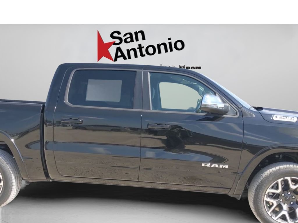 New 2026 Diamond Black Crystal Pearl-Coat Exterior Paint RAM Laramie image 15