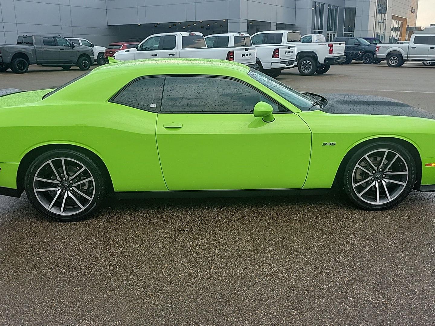 Used 2023 Sublime Metallic Clearcoat Dodge R/T image 4