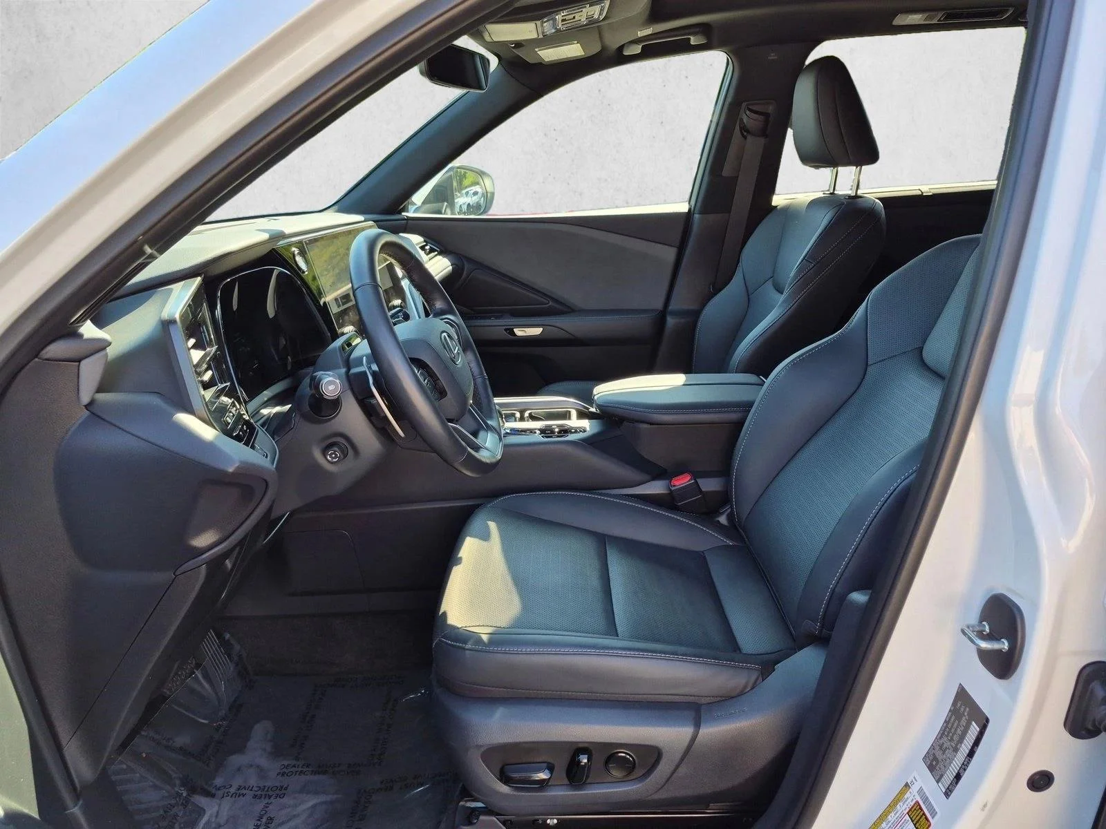 Certified Used 2026 Wind Chill Pearl Lexus PREMIUM image 11