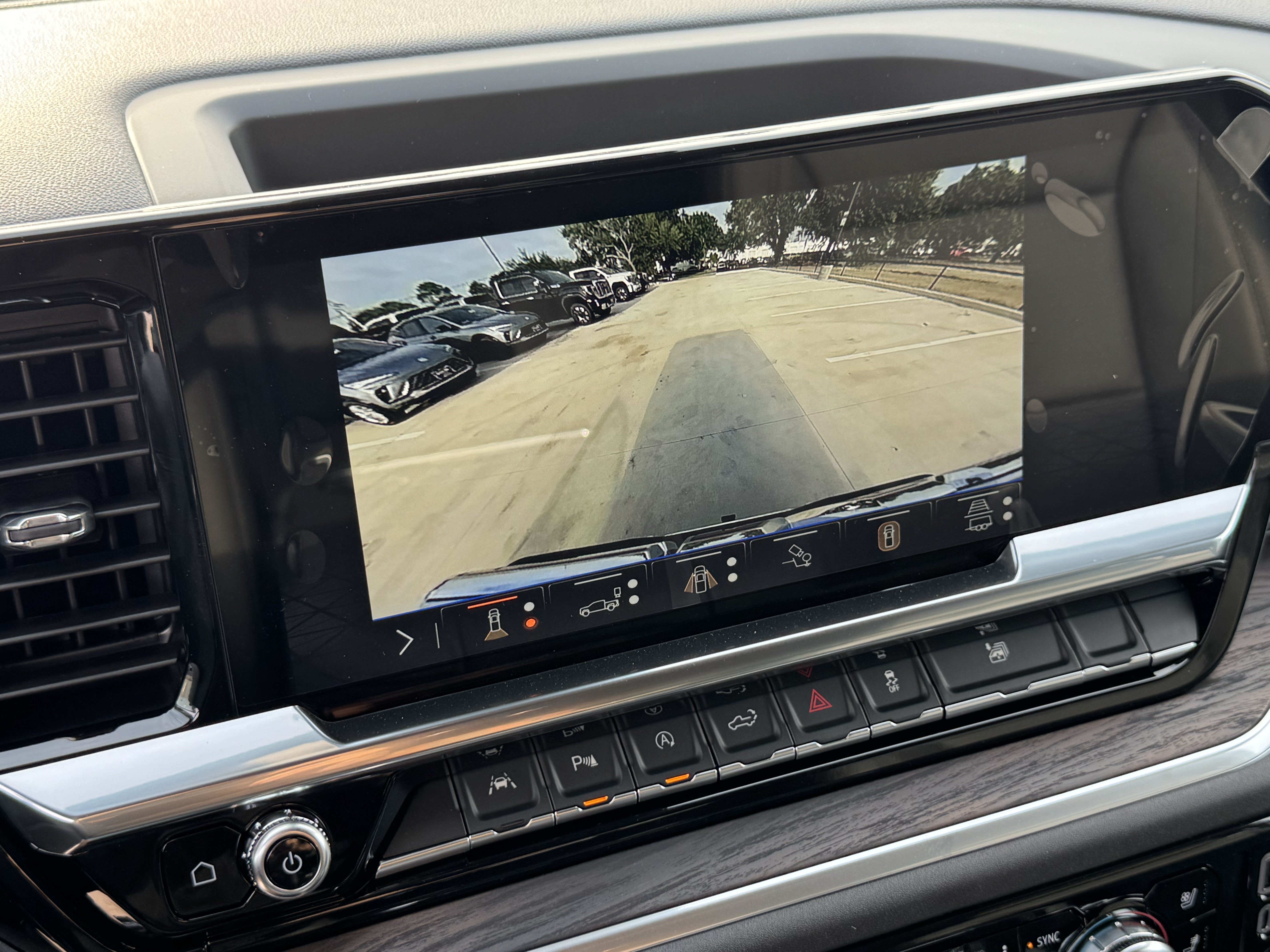 2026 GMC Sierra 1500 SLT - Photo 13