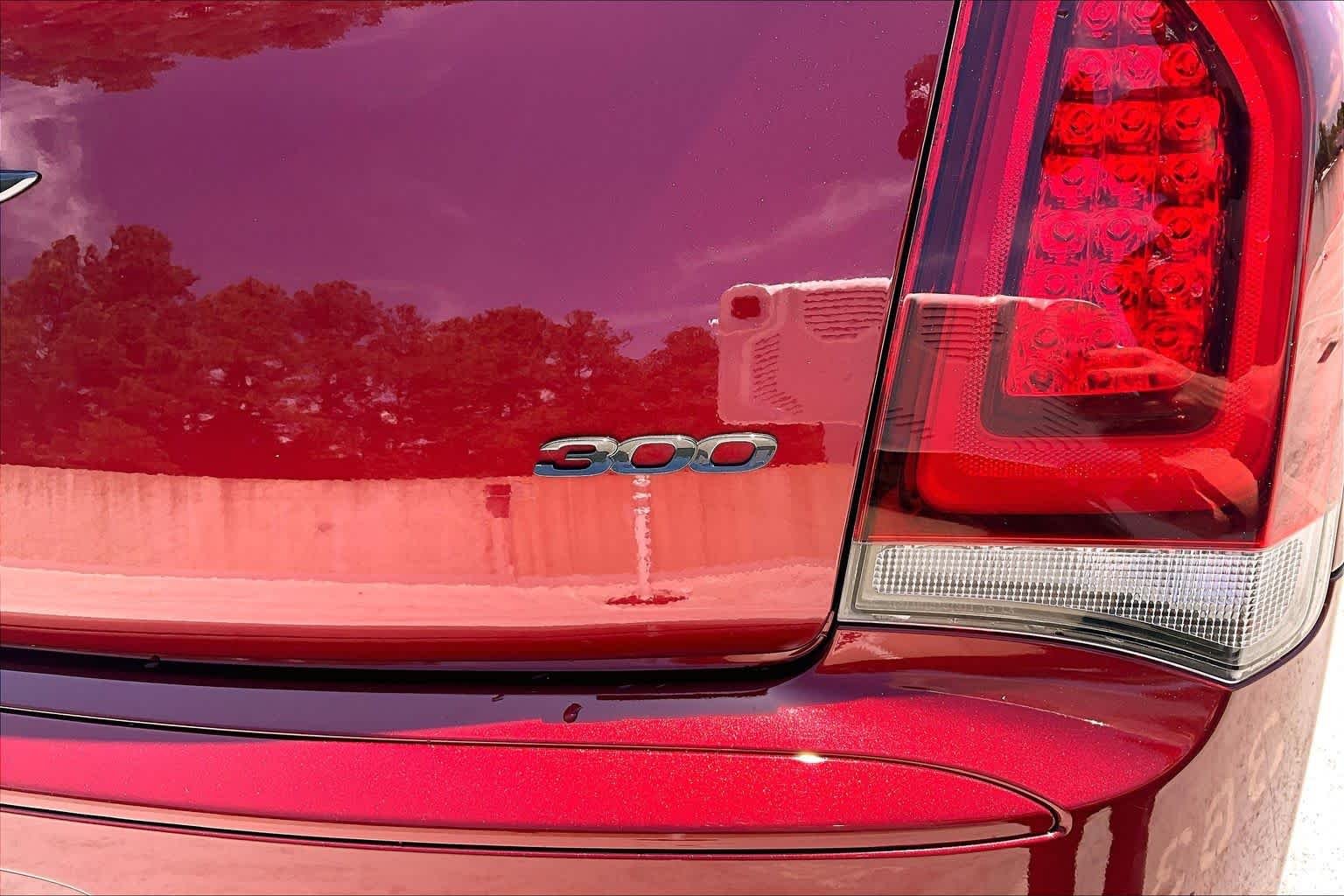 Used 2023 Velvet Red Pearlcoat Chrysler Touring L image 30