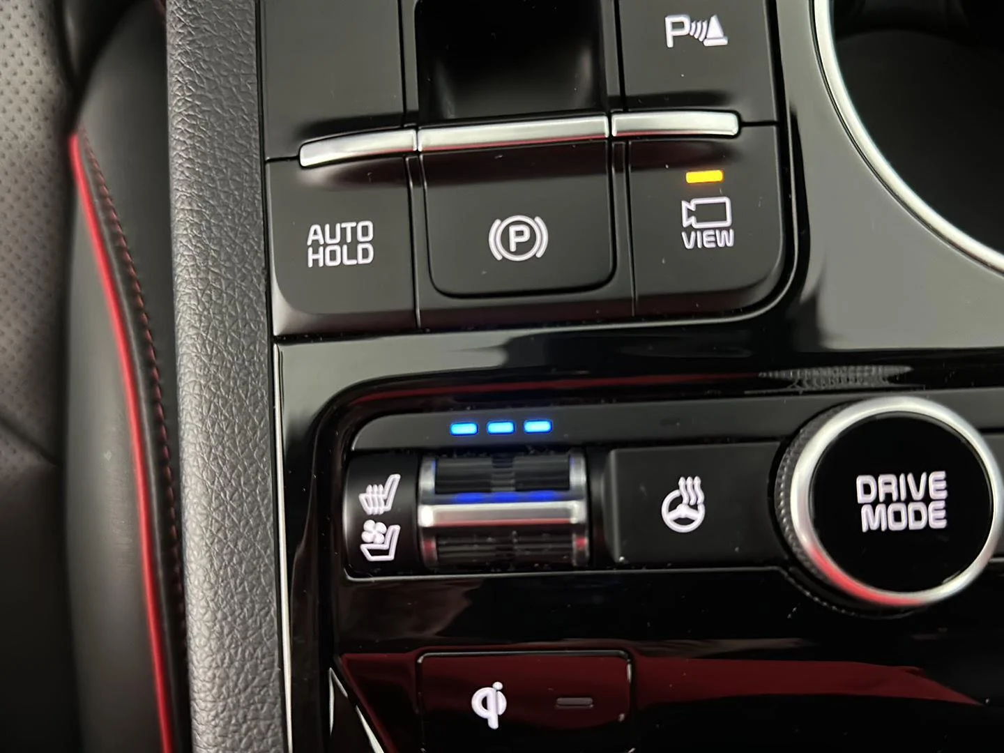 Used 2024 Passion Red Tintcoat Kia GT image 39
