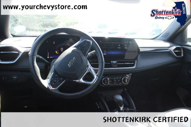 Used 2025 Gray Chevrolet ACTIV image 9