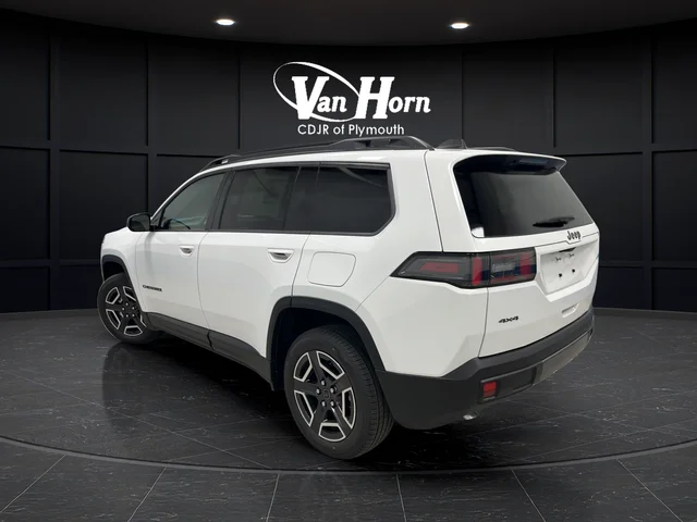 New 2026 Bright White Clear-Coat Exterior Paint Jeep Laredo image 5