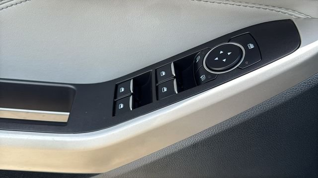 Used 2023 Gray Ford XLT image 22