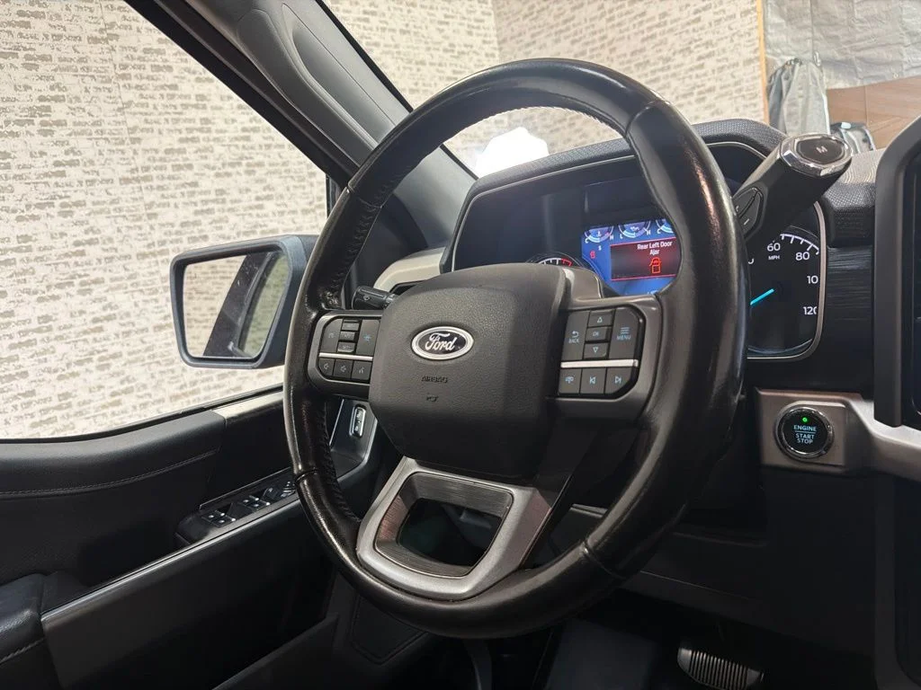 Used 2021 Blue Metallic Ford XLT image 17
