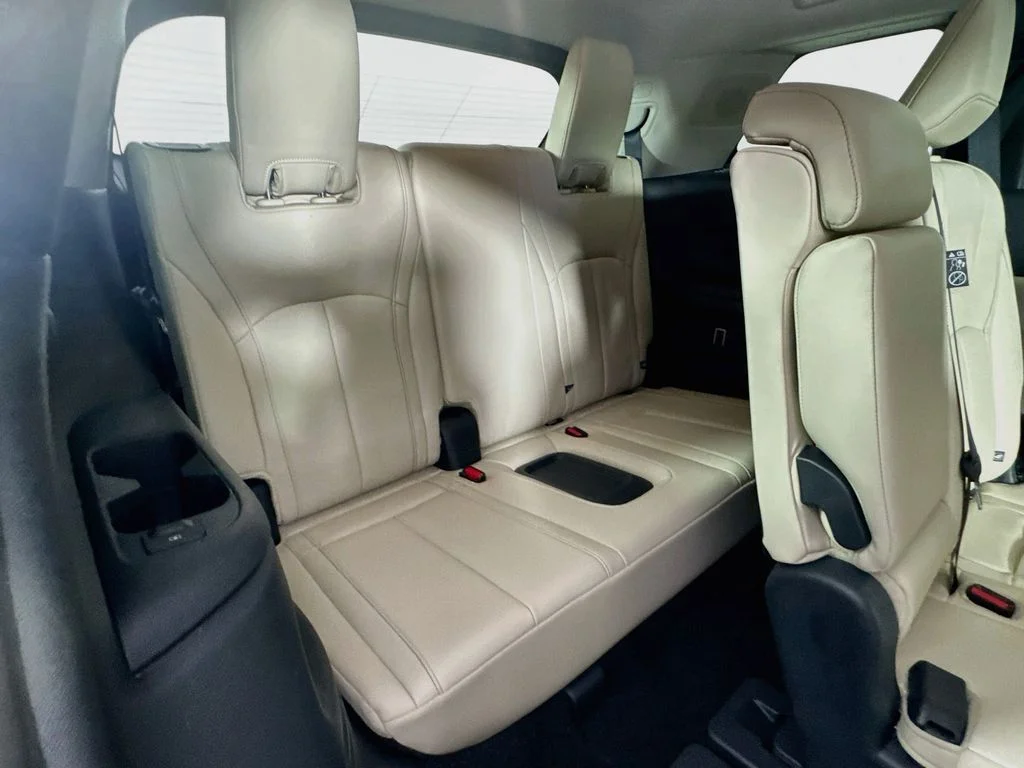 Certified Used 2023 Red INFINITI LUXE image 38