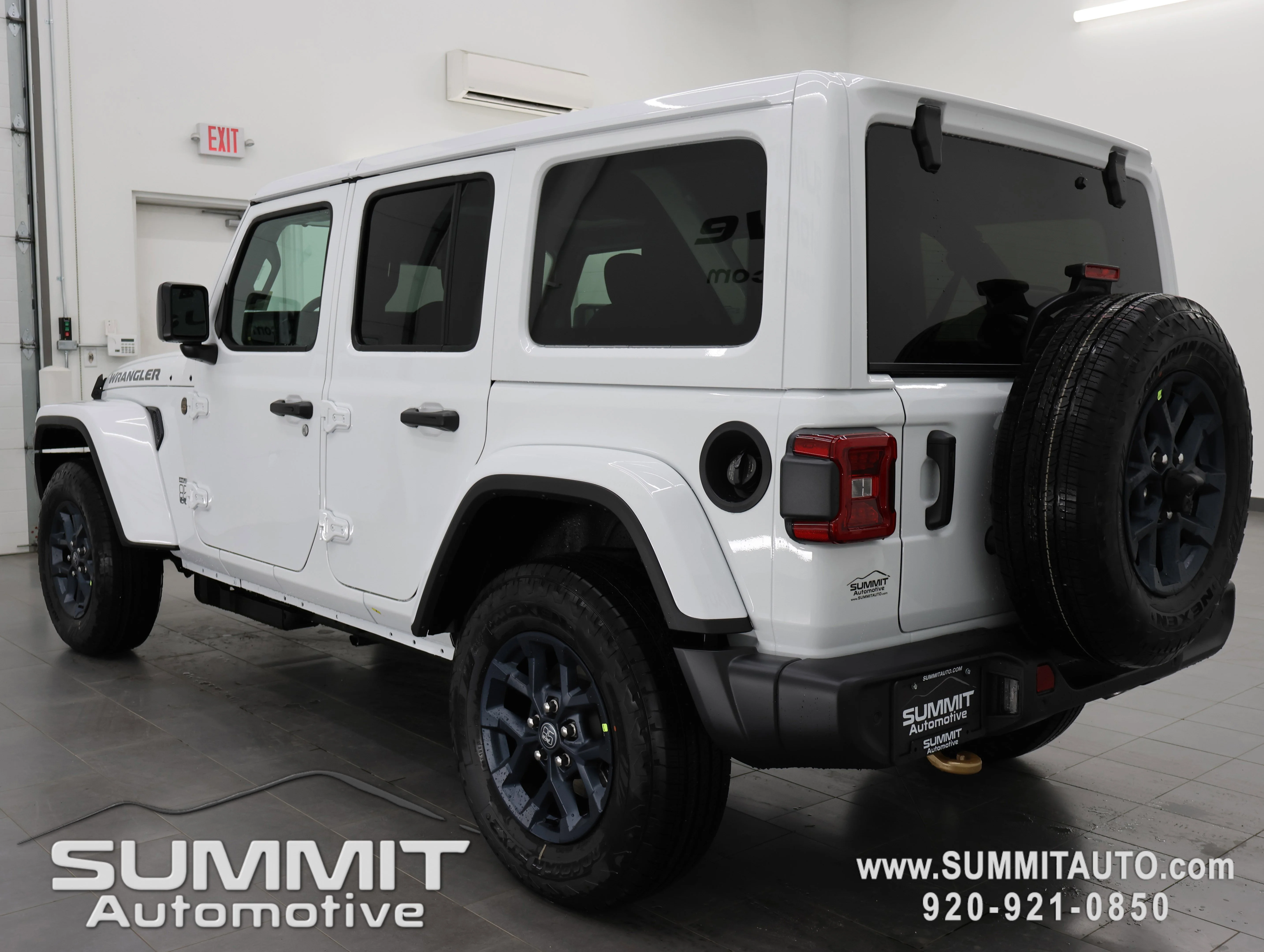 New 2026 Bright White Clear-Coat Exterior Paint Jeep 85th Anniversary Edition image 5