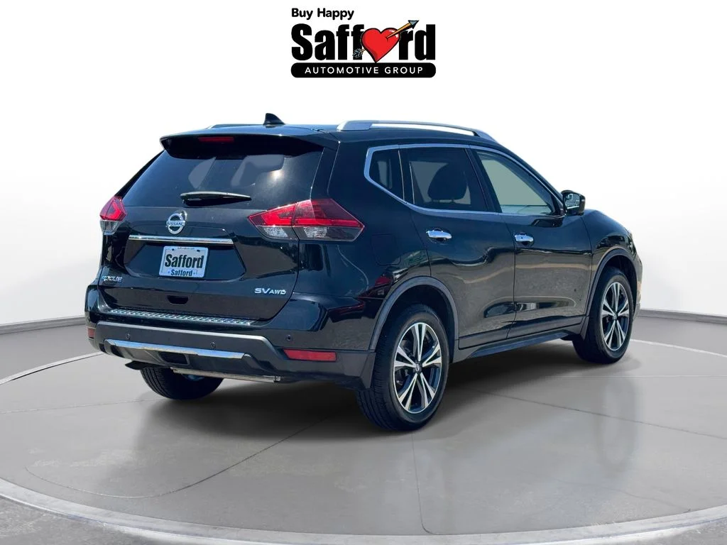 Used 2019 Black Nissan SV image 9