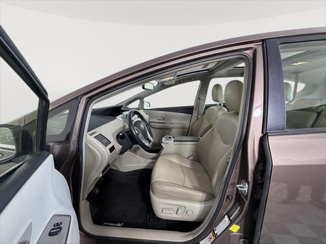 Certified Used 2016 TOASTED WALNUT PEARL Toyota  image 3