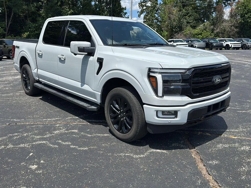 Used 2024 Avalanche Ford LARIAT image 1