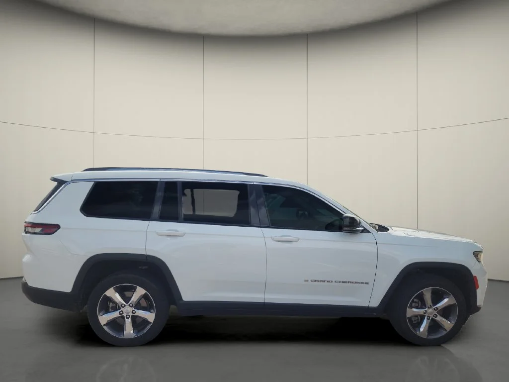 Used 2021 White Jeep Limited image 8