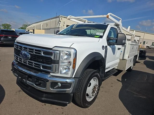 2024 Ford F-550 Super Duty Chassis Cab