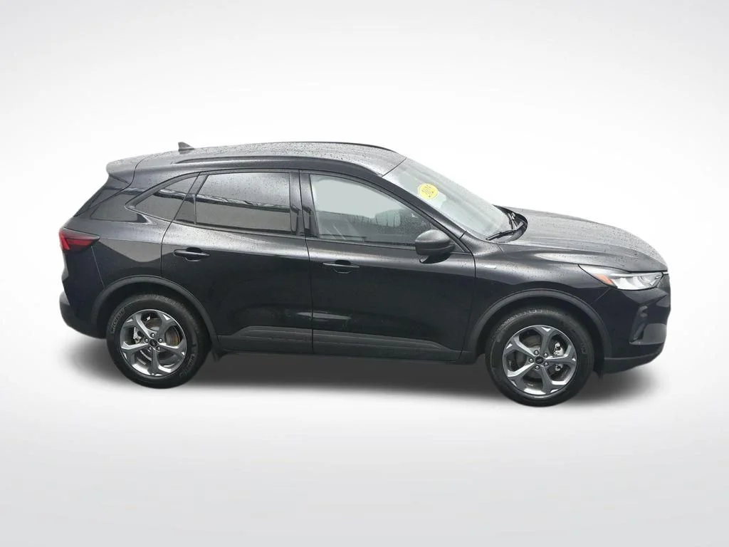 Used 2025 Black Ford ST-Line image 25