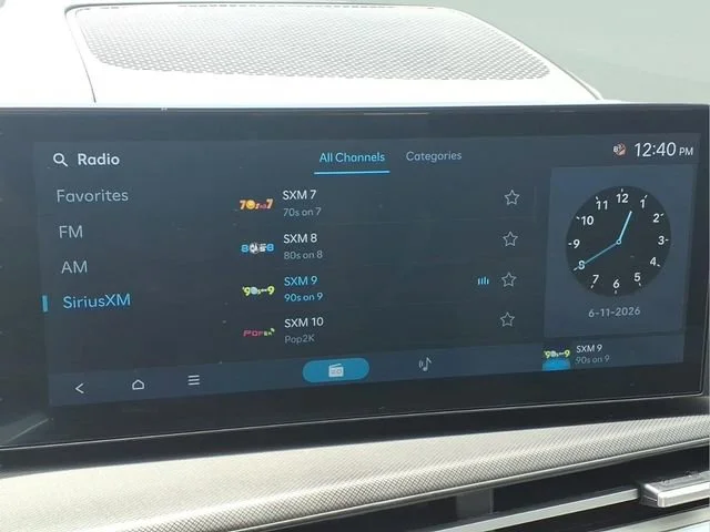Used 2026  Hyundai SEL image 5