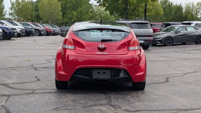 2015 Hyundai Veloster Base - Photo 6