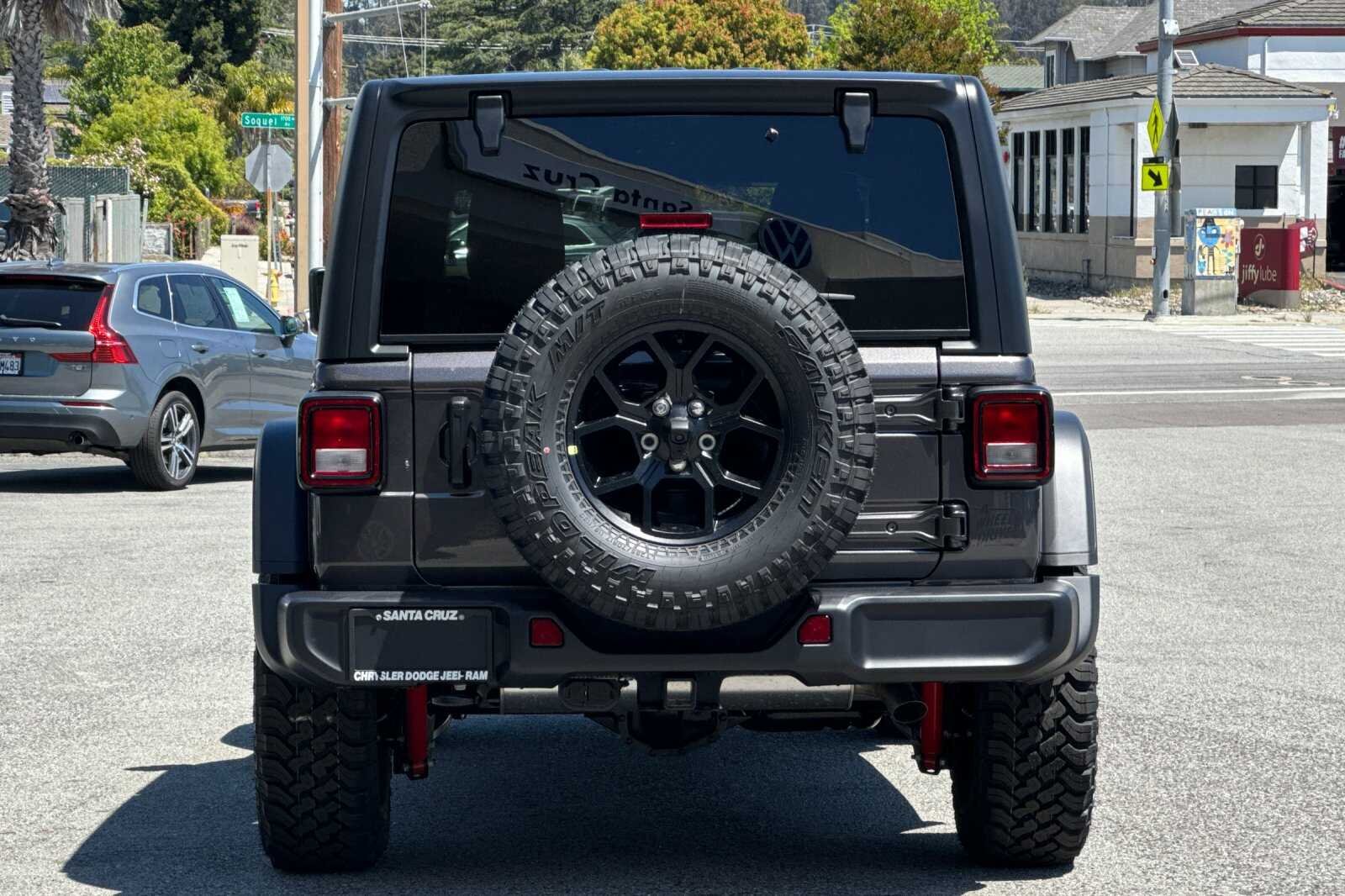 New 2026 Granite Crystal Metallic Clear-Coat Exterior Paint Jeep Willys image 5