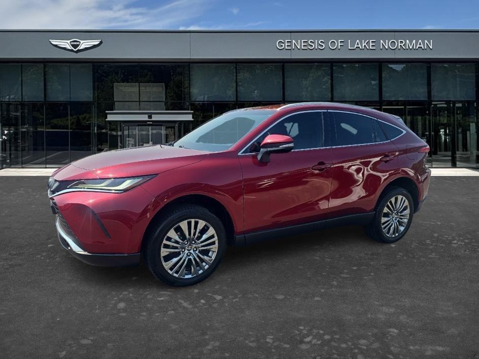 Used 2022 Ruby Flare Pearl Toyota XLE image 1