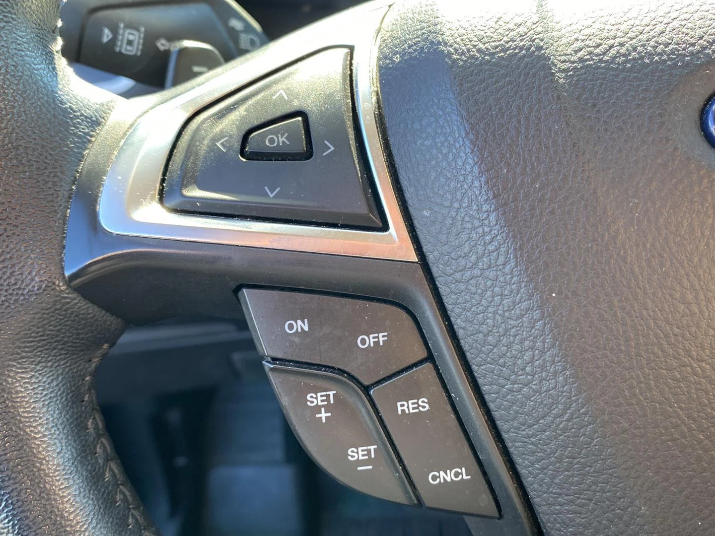Used 2024 Stone Blue Ford SEL image 18
