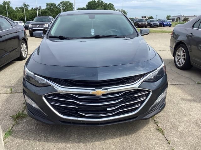 Used 2020 Chevrolet Malibu 1LT with VIN 1G1ZD5ST0LF084993 for sale in Sheffield, OH