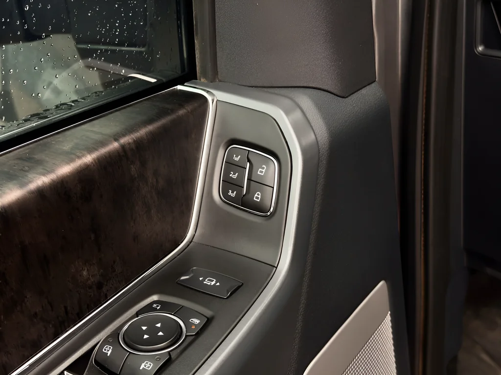 Used 2023 Gray Ford Lariat image 22