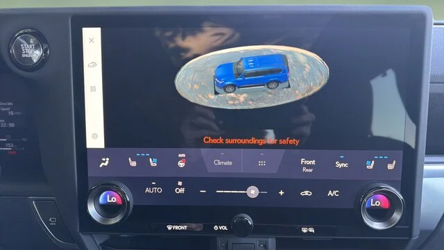 Used 2025 Mica Lexus 550 Luxury+ image 37