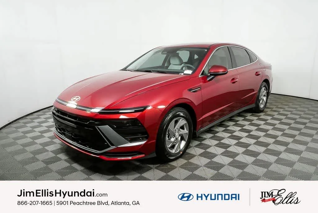 2026 Hyundai Sonata SE's photo