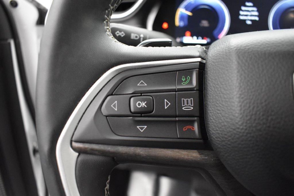 Used 2023 White Jeep Limited image 6