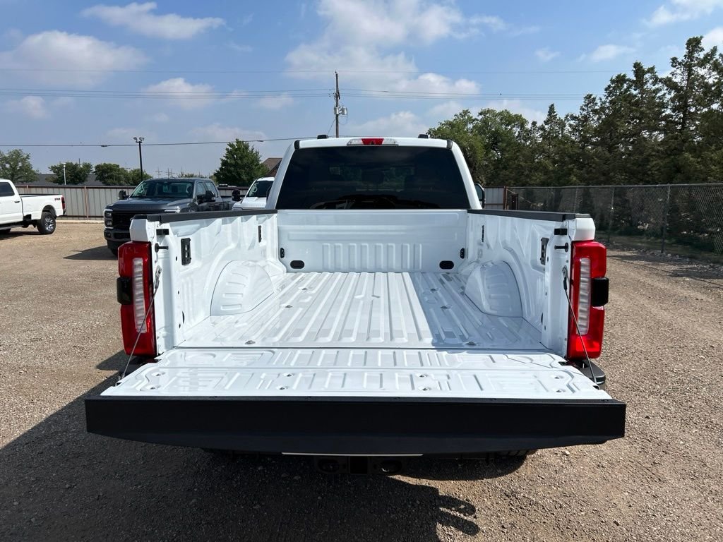 New 2026 Oxford White Ford Lariat image 6