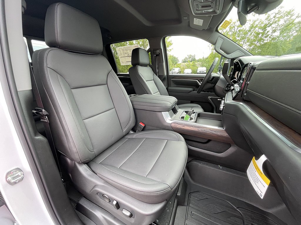 2026 GMC Sierra 2500HD SLT - Photo 18