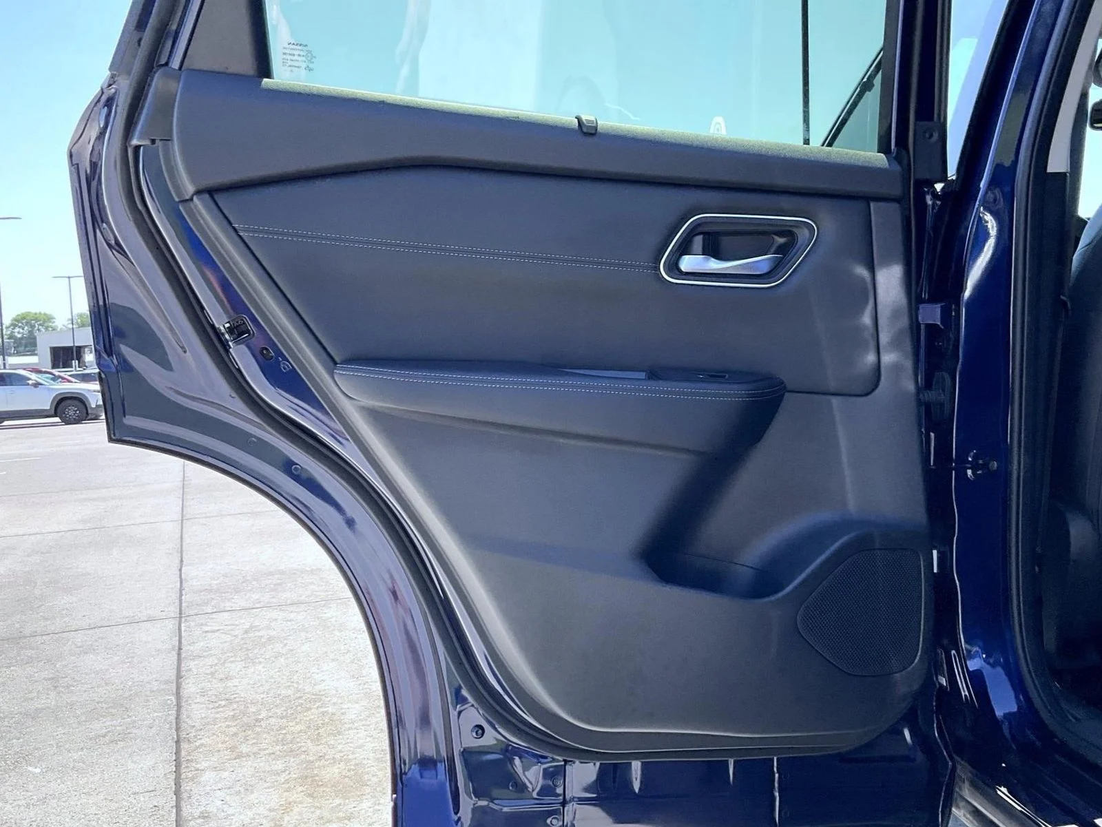 Used 2026 Blue Nissan Platinum image 21