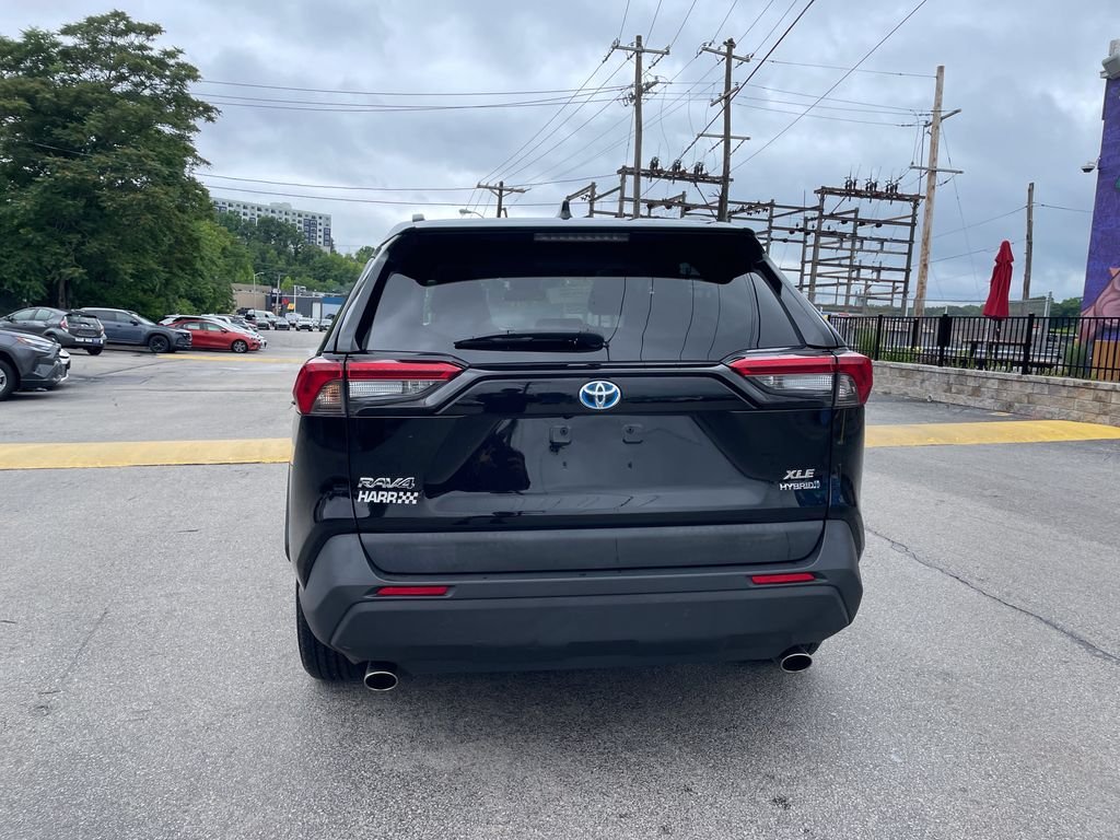 Used 2021 Black Toyota XLE image 4